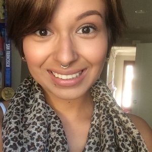 Meet your Posher, Edie