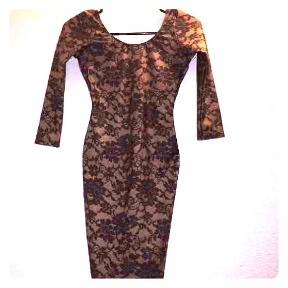 American Apparel Dresses & Skirts - Lace Print Nylon Tricot 3/4 Sleeve Dress
