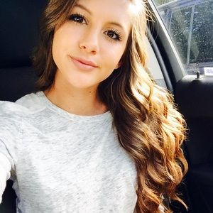 Meet your Posher, Jaquelyn