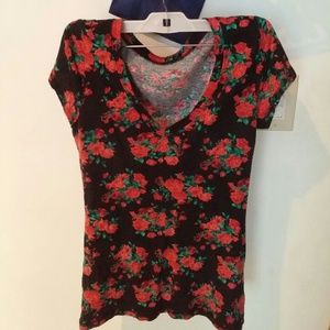 Rose tee