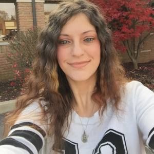 Meet your Posher, Stacy