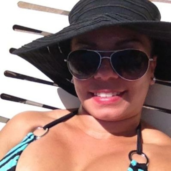 Meet your Posher, Carlene