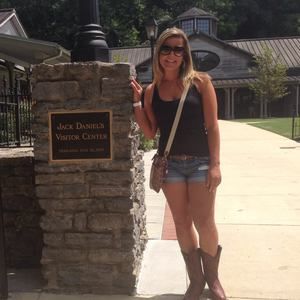 Meet your Posher, Melissa