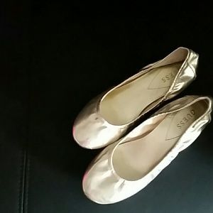 guess gold shoes