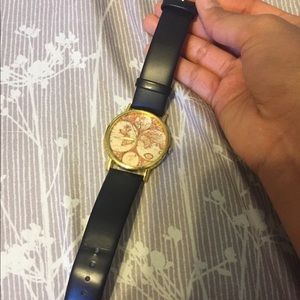 Globe print watch