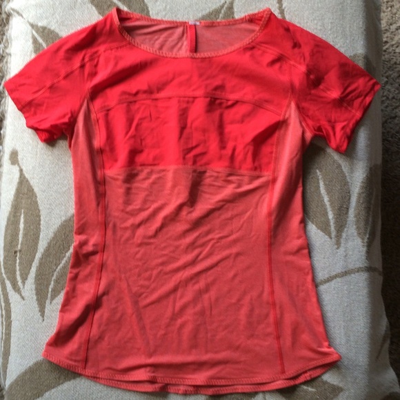 Lululemon Silverescent Tee