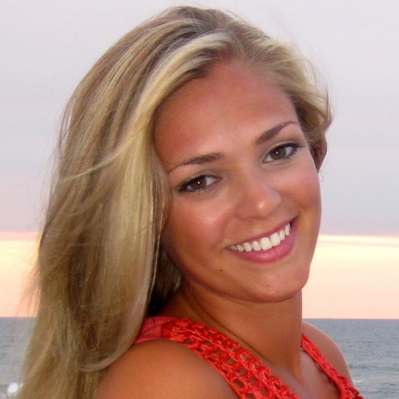 Meet your Posher, Molly - Picture 1 of 1