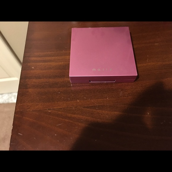 Mally face defender and loreal la palette nude 1