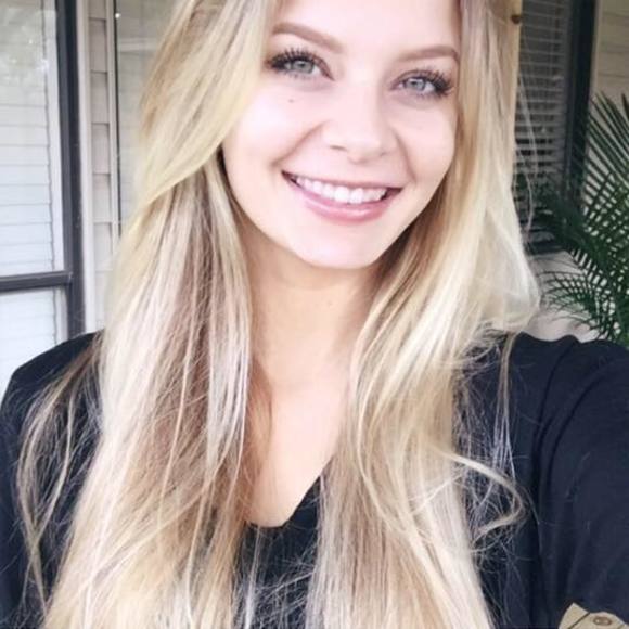 Meet your Posher, Kelsey