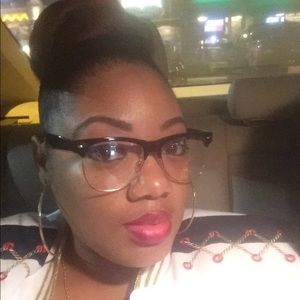 Meet your Posher, Myesha