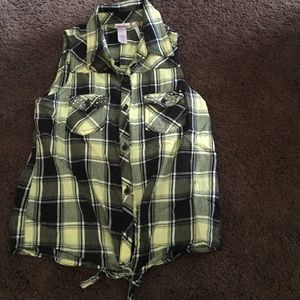 Justice kids size 12 plaid black and yellow tank