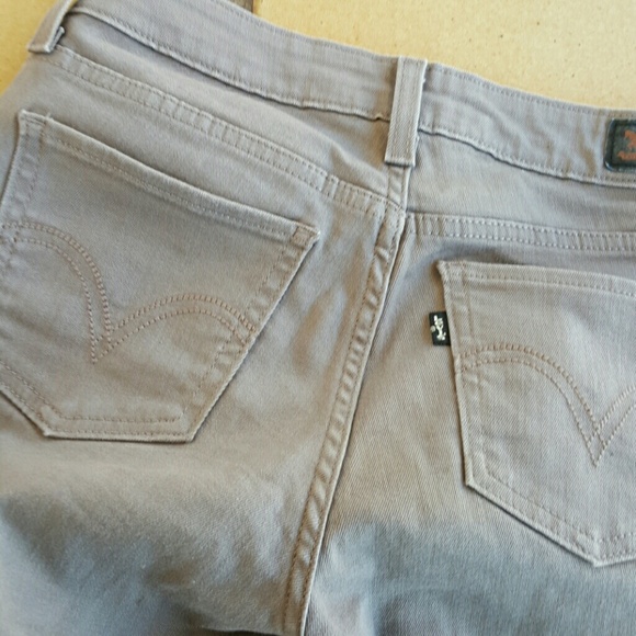 Levi legging size 7