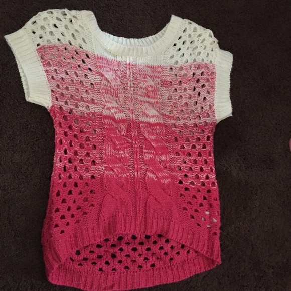 White and pink short sleeve kids sweater