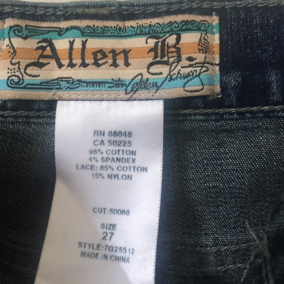 Jeans - Picture 2 of 4