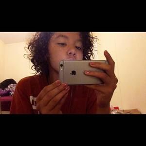 Meet your Posher, Catalina kiara