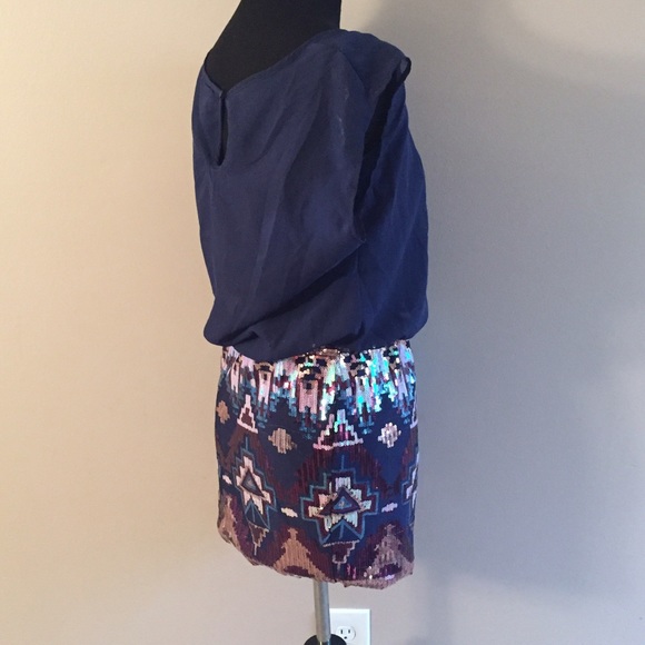 ❌SOLD IN BUNDLE❌ - Picture 3 of 4