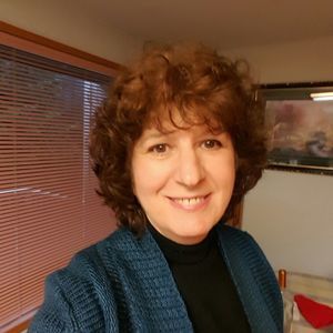 Meet your Posher, Debbie