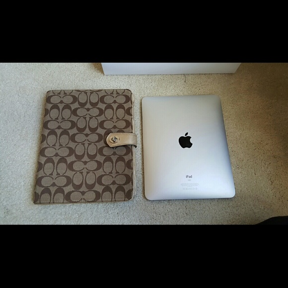 Apple Ipad 32gb SOLD on M*