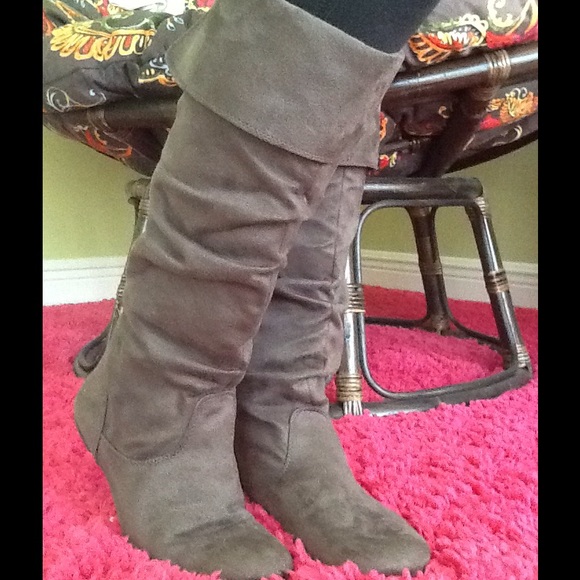 Rampage grey faux suede boots.