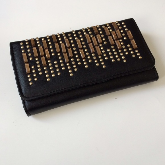 Boutique Handbags - FINAL💲Black bling wallet