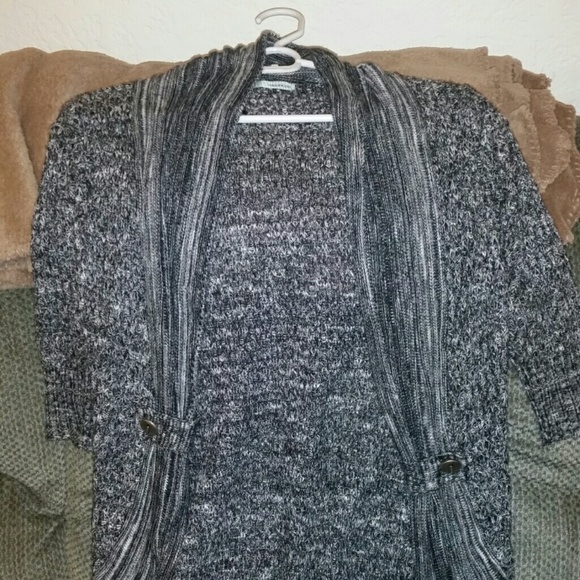 Sweater - Picture 1 of 1