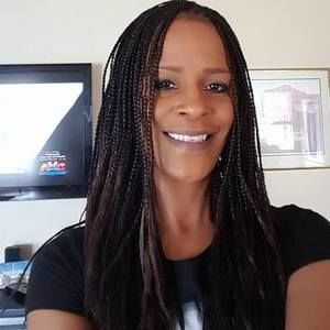 Meet your Posher, Tonia