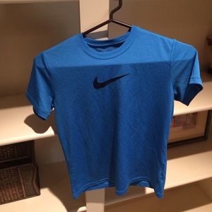 Nike dri-fit tshirt
