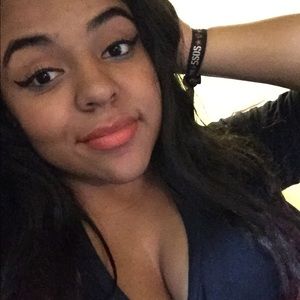 Meet your Posher, Ivanna