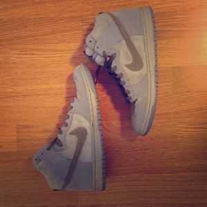 Men's Nike SB Dunk High-Pro "TaunTaun"