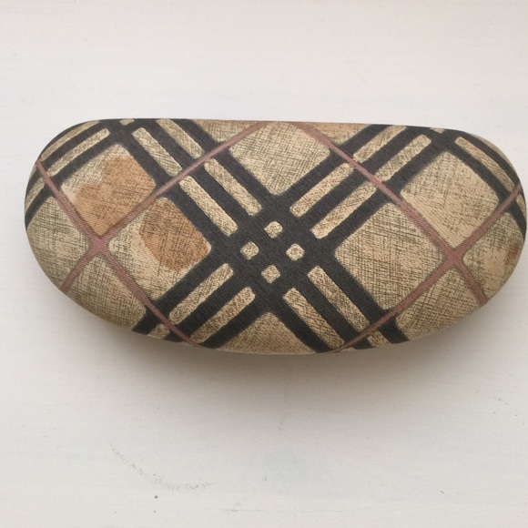 Burberry Sunglass case
