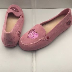 UGG I Heart Moccasin