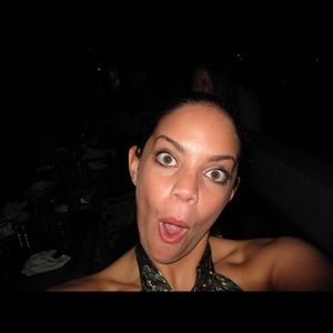 Meet your Posher, Sari