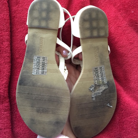 Sandals - Picture 4 of 4