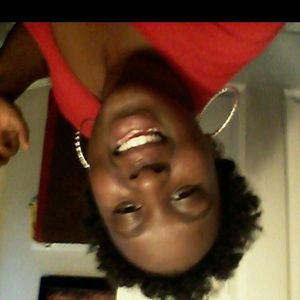 Meet your Posher, Lakrecia