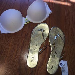 Gap- Shimmering Gold Flip Flops