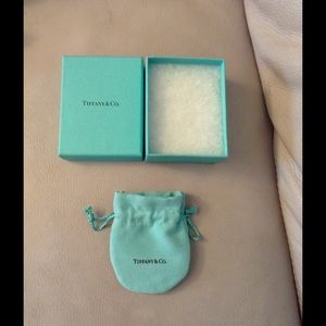 Tiffany pouch and box