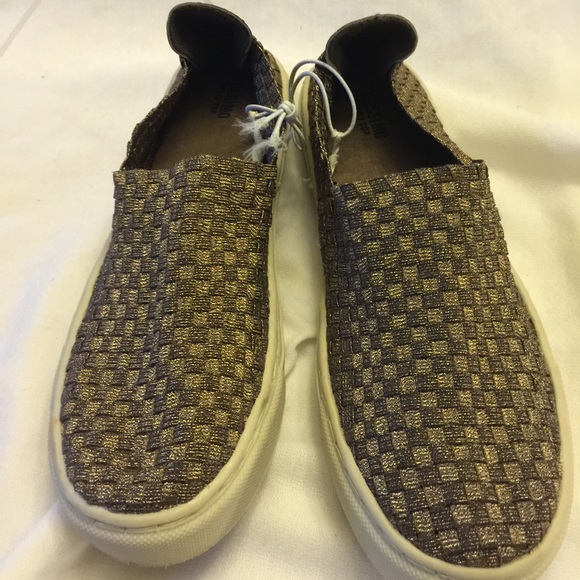 Mossimo Supply Co. Shoes - Copper sparkly weave loafers🌹😝