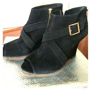 Vince Camuto BLACK SUEDE WEDGE BOOTIES!