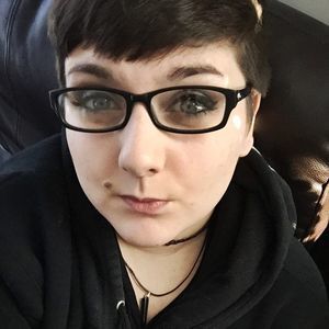 Meet your Posher, Jenn