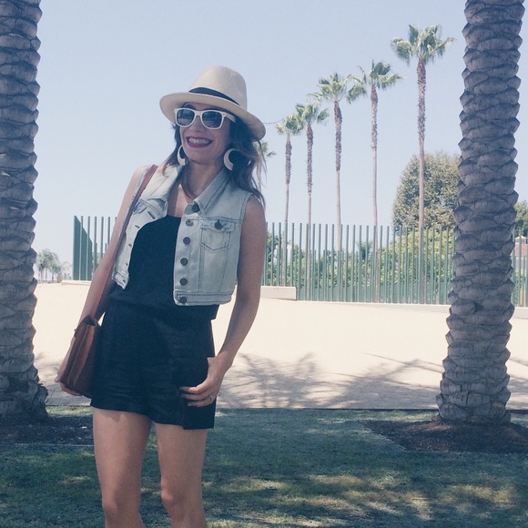 ππ HOST PICK: Denim Vest ππ - Picture 2 of 4