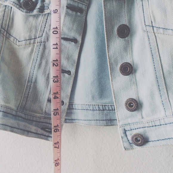 ππ HOST PICK: Denim Vest ππ - Picture 3 of 4