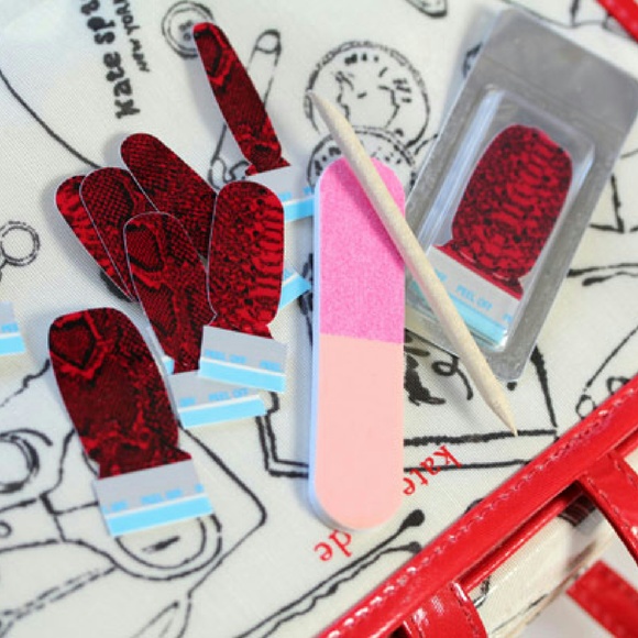 💋 SALE! 20 BOXES Sally Hansen Nail Polish Strips! - Picture 4 of 4