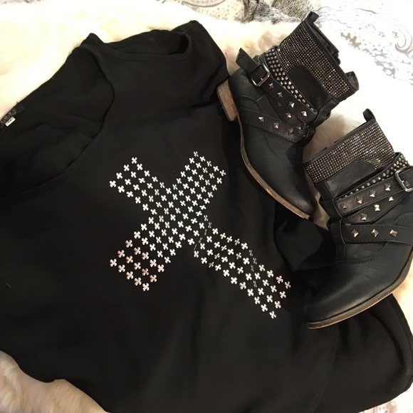 Black Cross Shirt - Picture 1 of 1