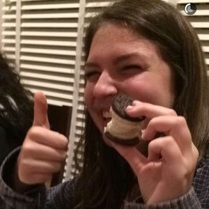 Meet your Posher, Mia