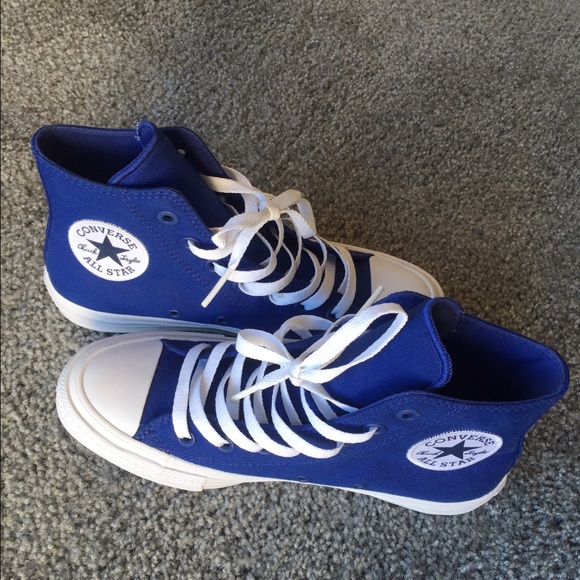 Converse 2 royal blue ☄☄☄ *never worn*