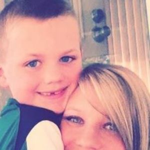 Meet your Posher, Twila