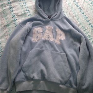 A very comfortable, clean, warm, soft gap hoodie.