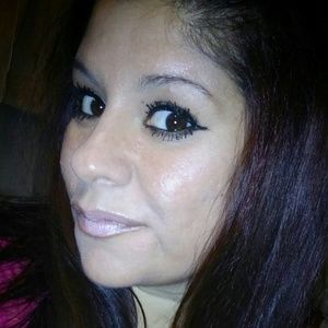 Meet your Posher, Shelly