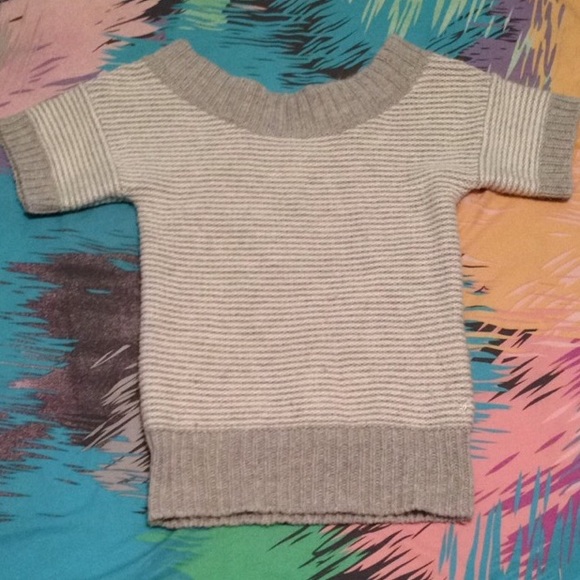 American Eagle sweater shirt