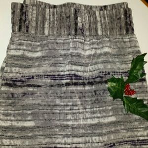 SLATE COLORED GAP SKIRT